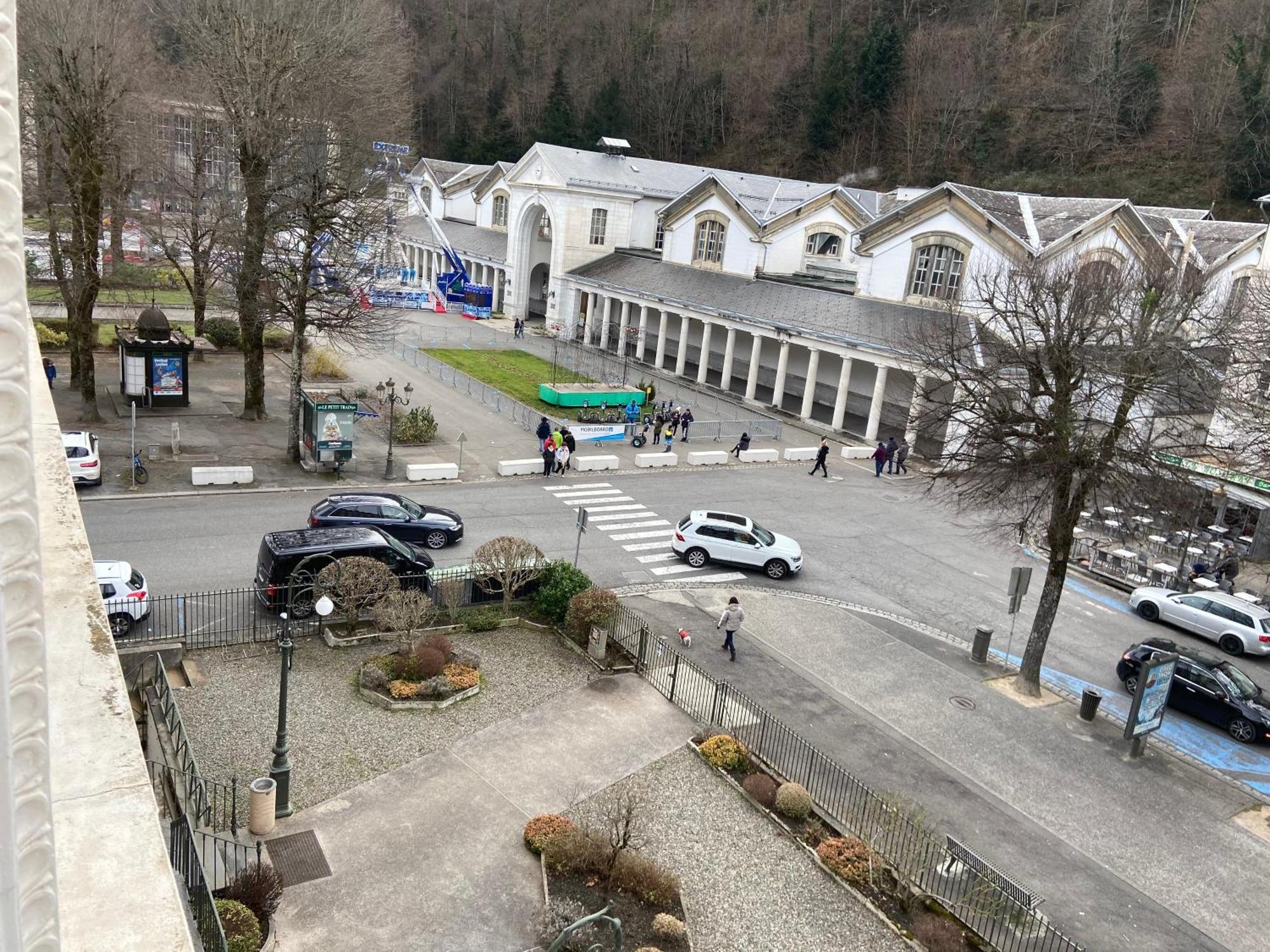 Palais D'Etigny Apartment Bagnères-de-Luchon Екстериор снимка
