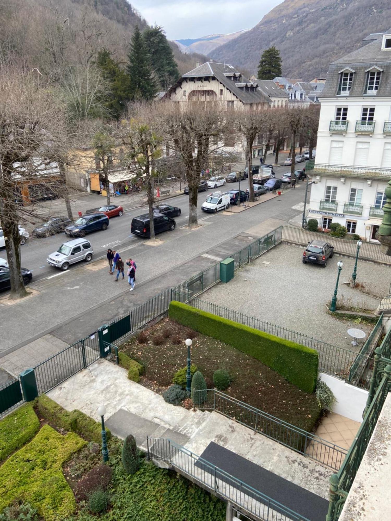 Palais D'Etigny Apartment Bagnères-de-Luchon Екстериор снимка